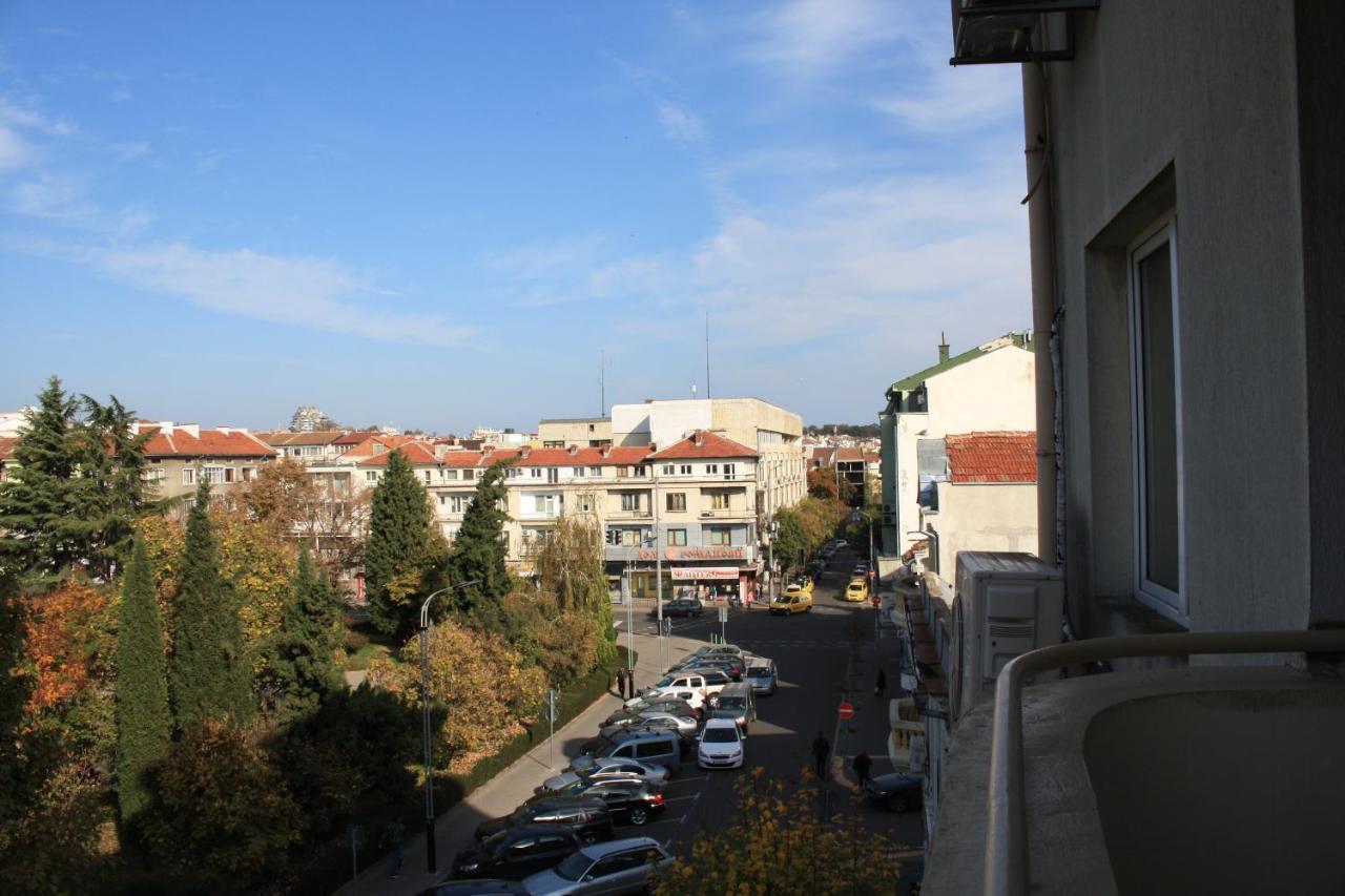 Luxury Versailles Apartments Center Opera Burgas City Exterior foto